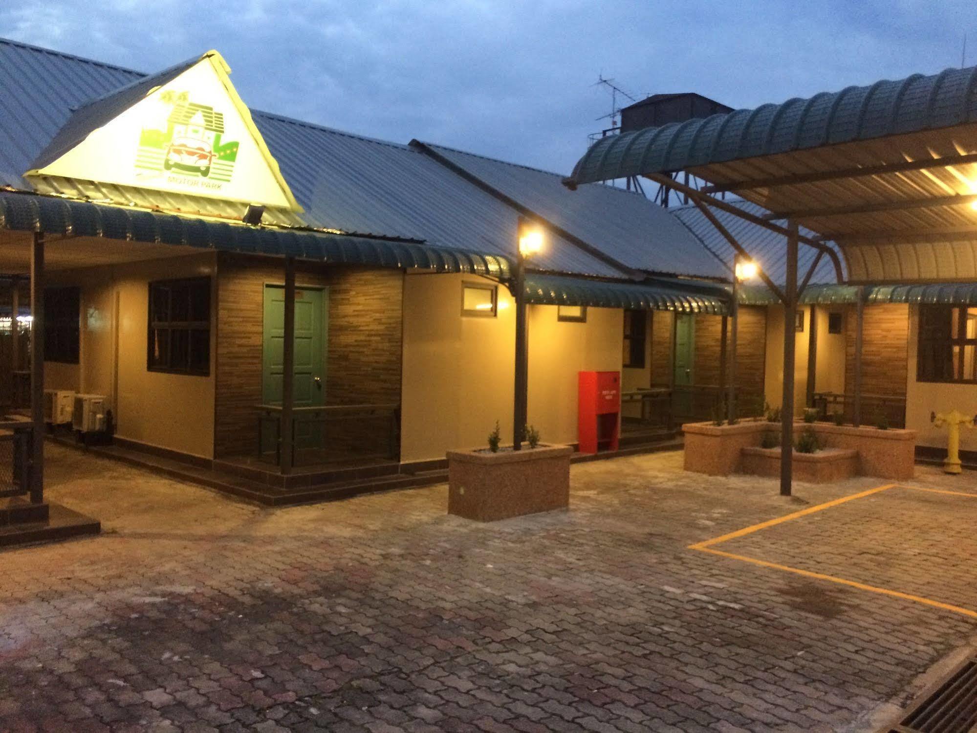 Talents Motor Park Hotel Klang Ngoại thất bức ảnh